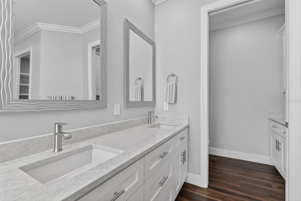 For Sale: $550,000 (3 beds, 2 baths, 2014 Square Feet)