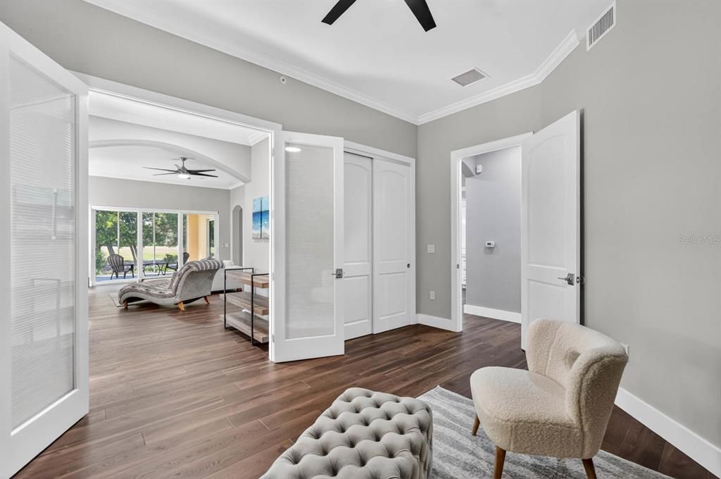 For Sale: $550,000 (3 beds, 2 baths, 2014 Square Feet)