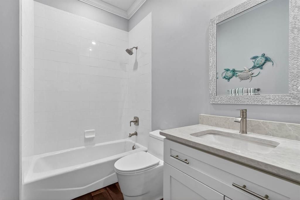 For Sale: $550,000 (3 beds, 2 baths, 2014 Square Feet)