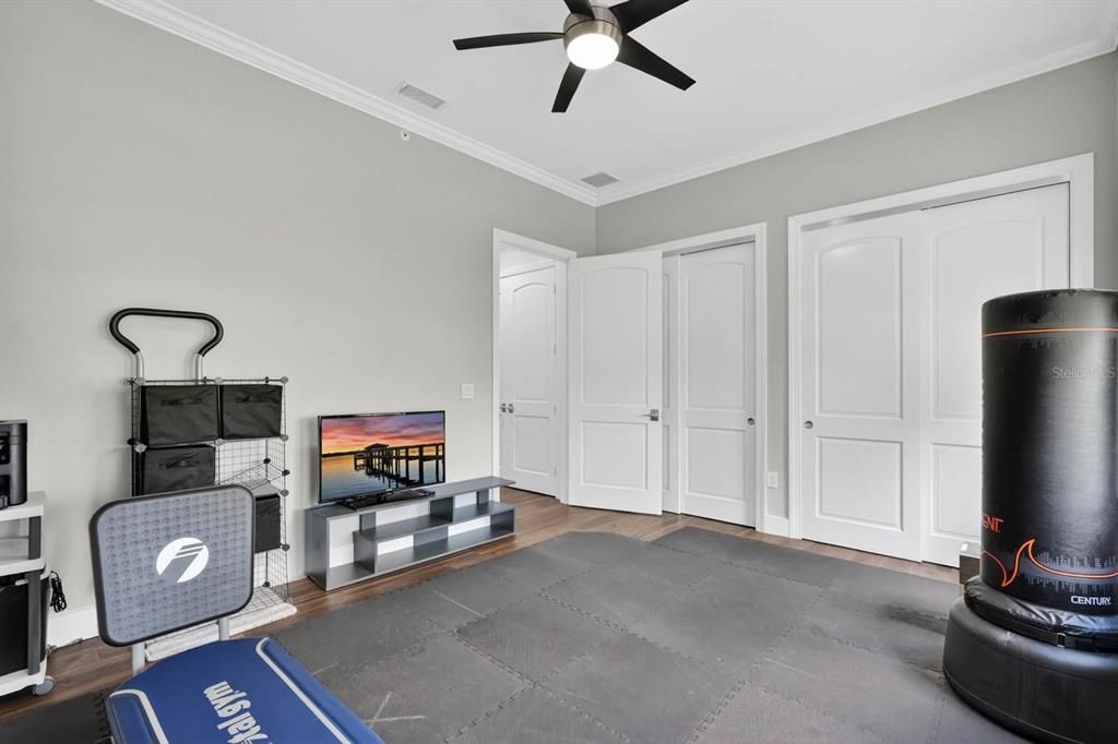 For Sale: $550,000 (3 beds, 2 baths, 2014 Square Feet)
