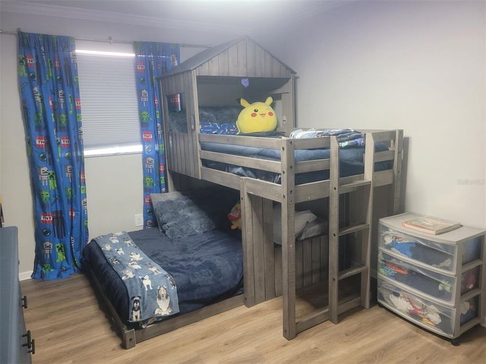 В аренду: $3,300 (4 спален, 2 ванн, 1722 Квадратных фут)