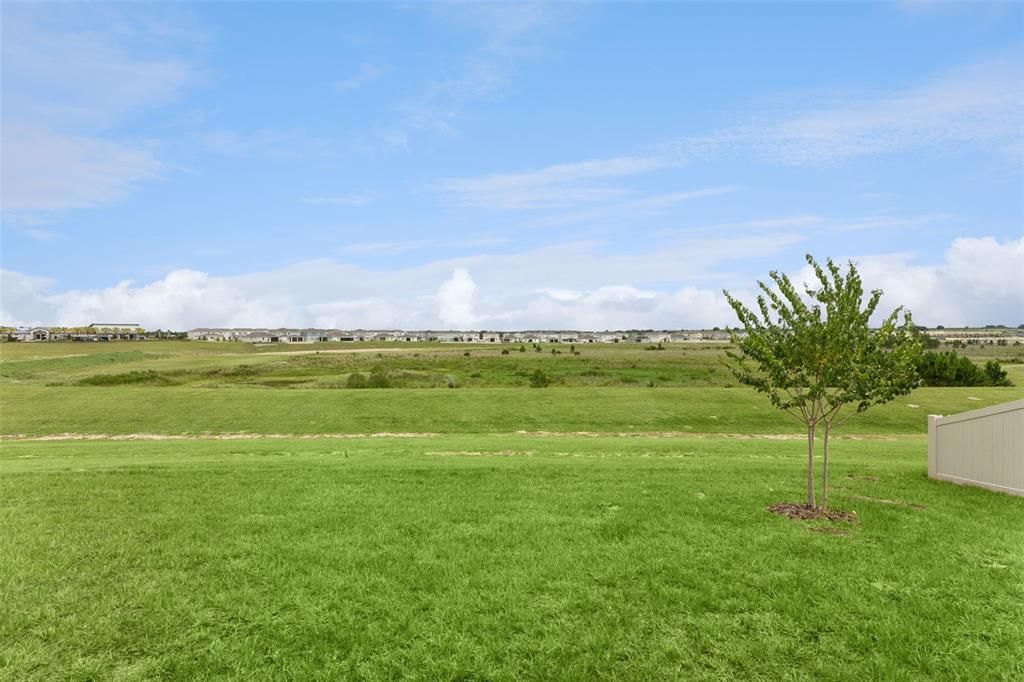 En Venta: $550,000 (4 camas, 3 baños, 2201 Pies cuadrados)