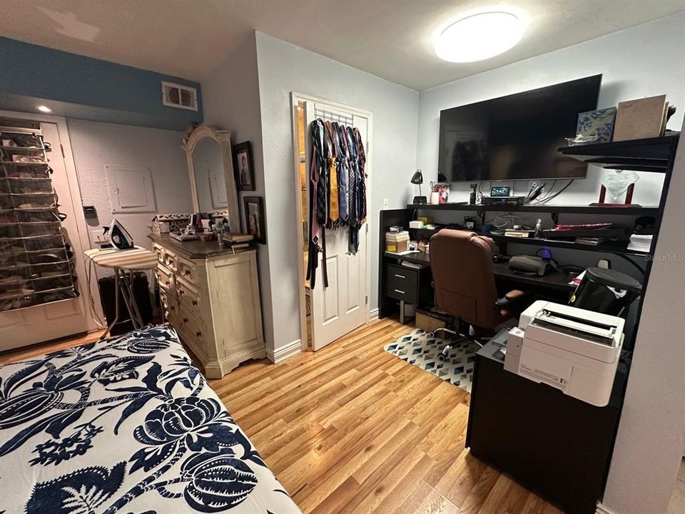 В аренду: $2,600 (4 спален, 3 ванн, 1649 Квадратных фут)