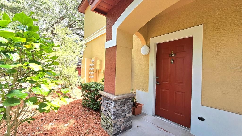 For Rent: $2,150 (3 beds, 2 baths, 1350 Square Feet)