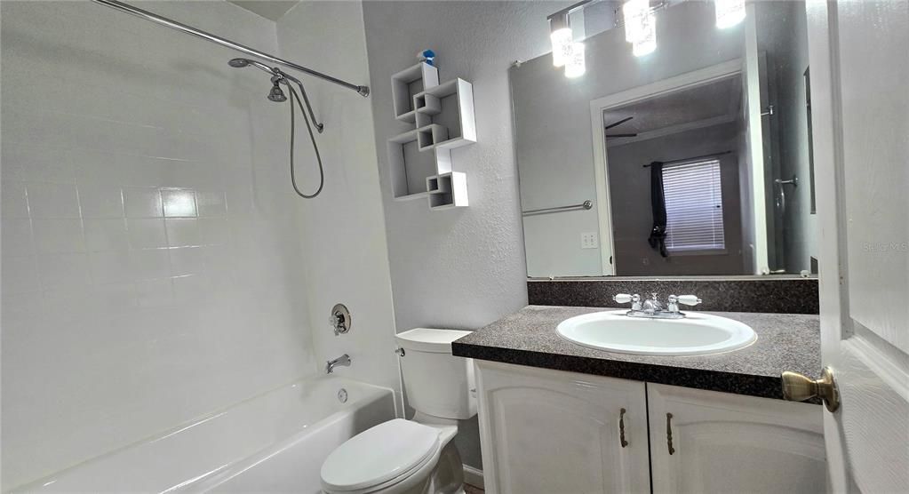 For Rent: $2,150 (3 beds, 2 baths, 1350 Square Feet)