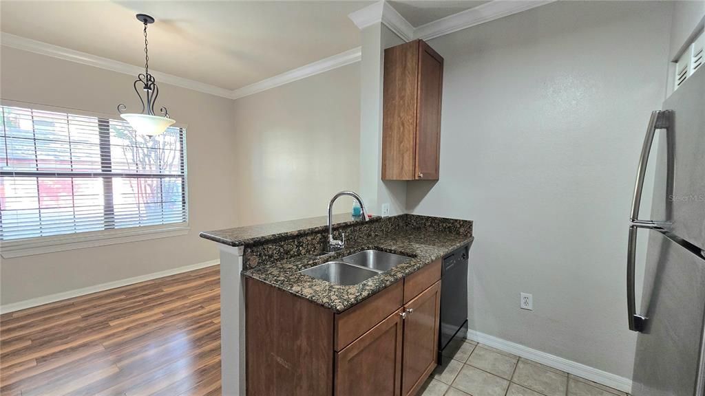 For Rent: $2,150 (3 beds, 2 baths, 1350 Square Feet)