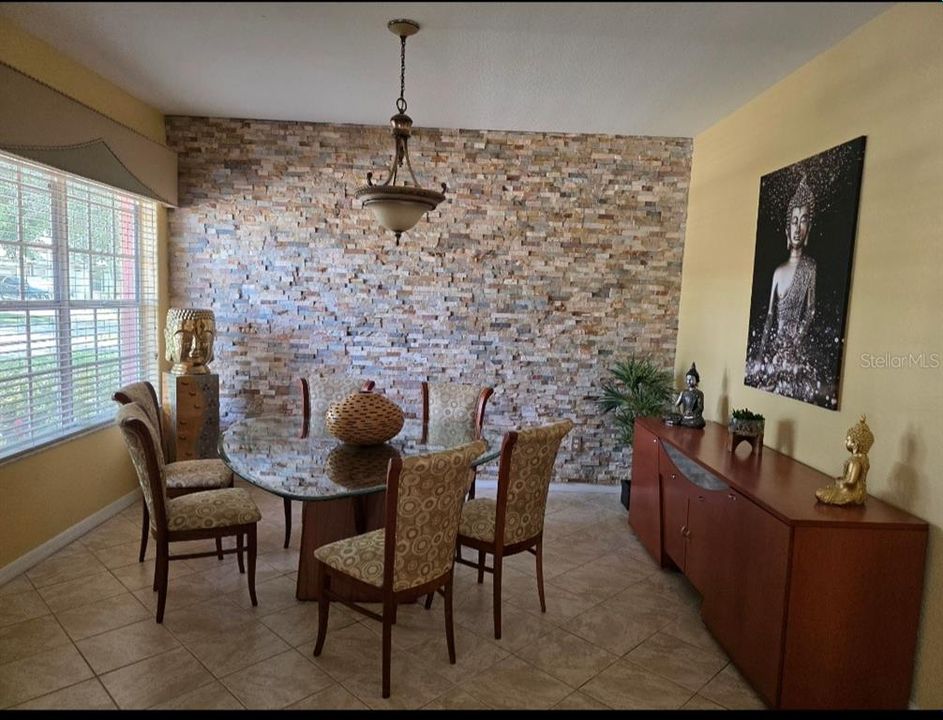 For Sale: $470,000 (4 beds, 3 baths, 3127 Square Feet)