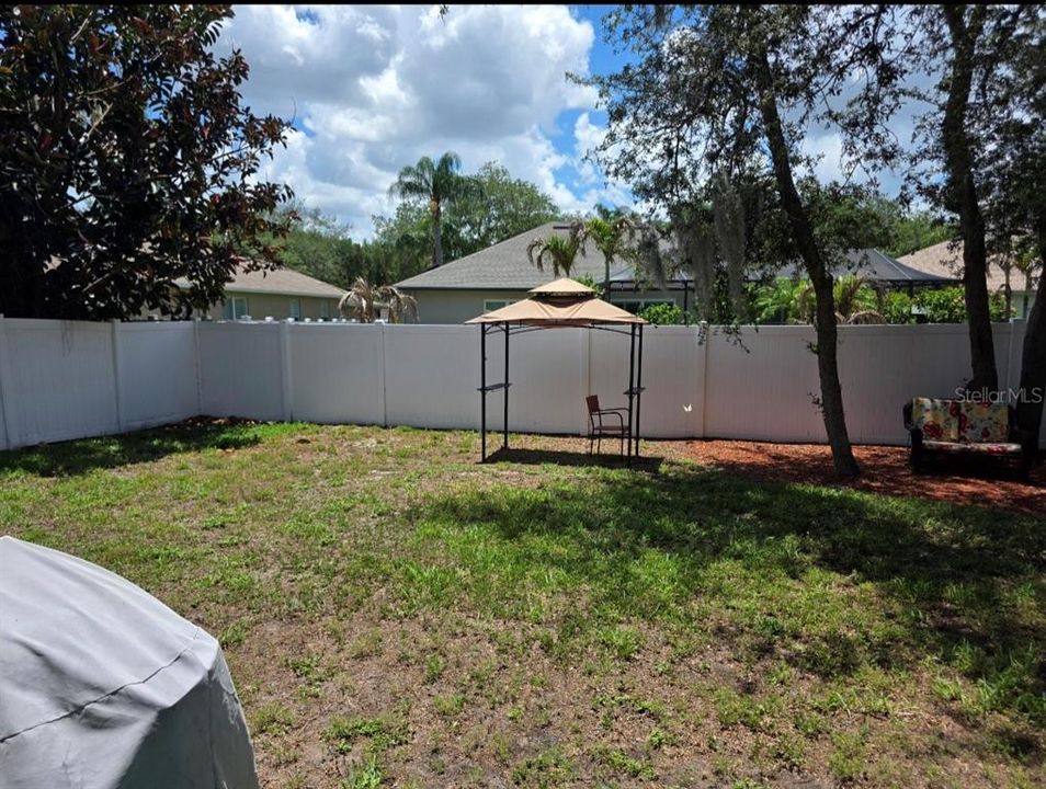 For Sale: $470,000 (4 beds, 3 baths, 3127 Square Feet)