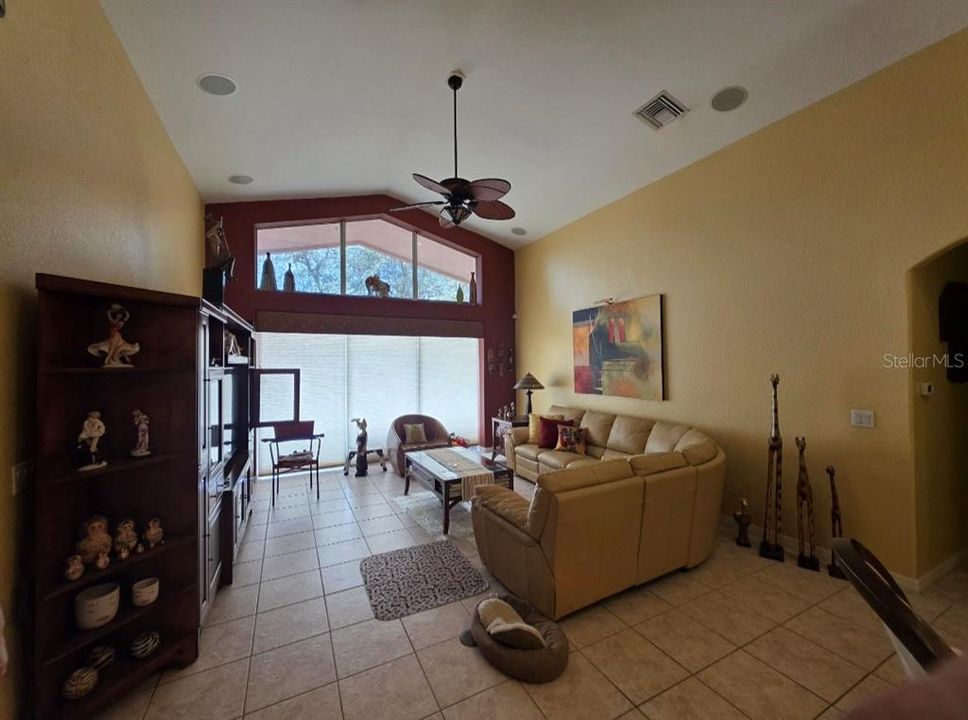 For Sale: $470,000 (4 beds, 3 baths, 3127 Square Feet)