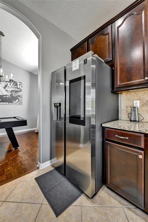 For Sale: $420,000 (3 beds, 2 baths, 1716 Square Feet)