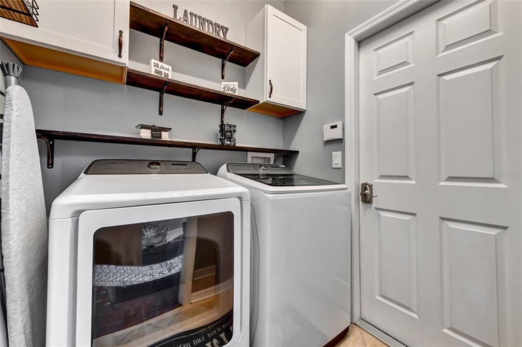 For Sale: $420,000 (3 beds, 2 baths, 1716 Square Feet)