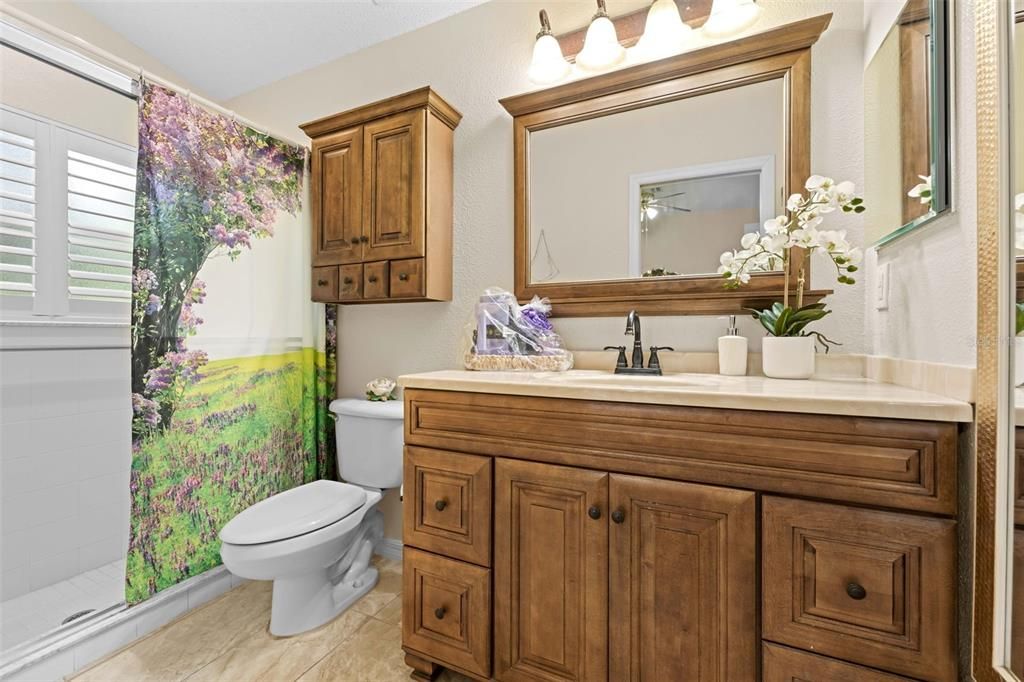 For Sale: $260,000 (2 beds, 2 baths, 1498 Square Feet)