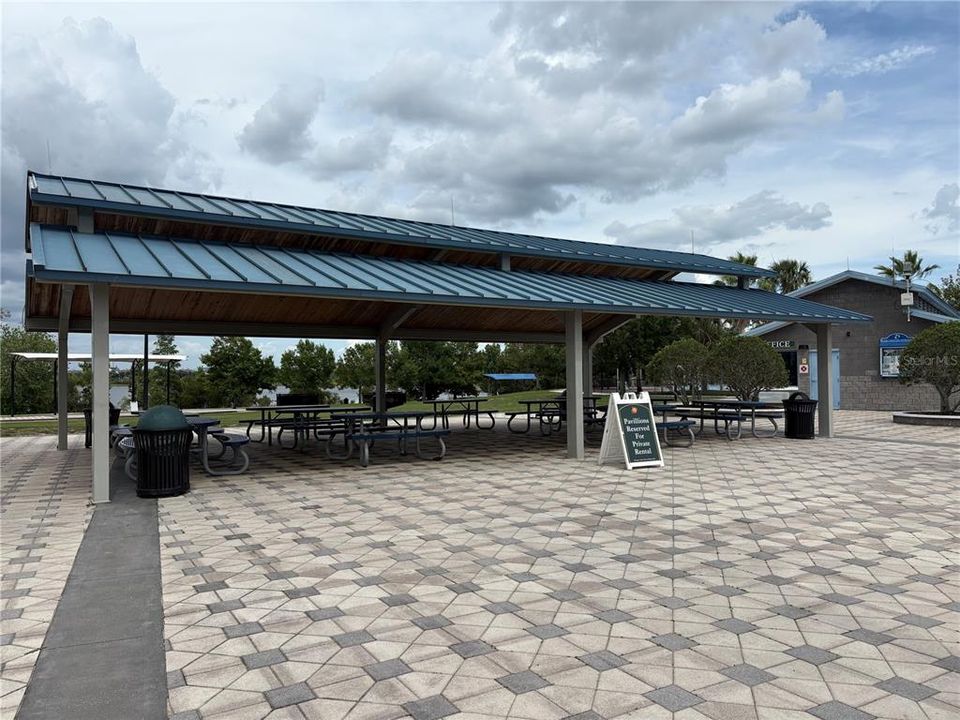 For Sale: $650,000 (4 beds, 3 baths, 2365 Square Feet)