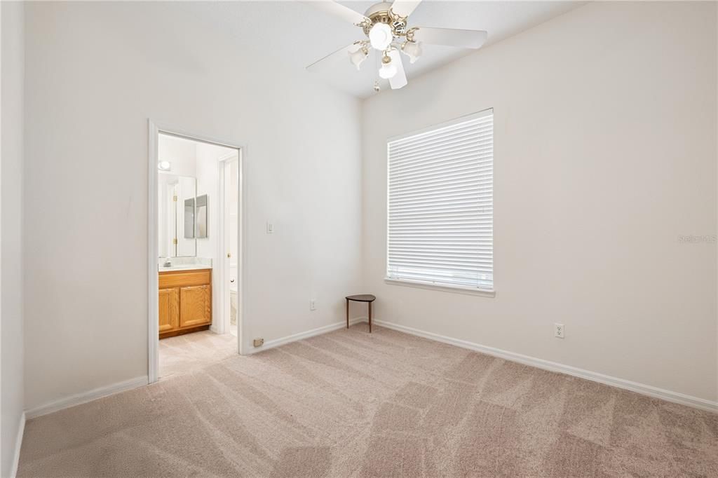 For Sale: $650,000 (4 beds, 3 baths, 2365 Square Feet)