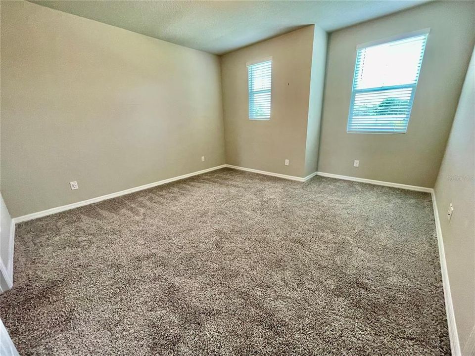 En Renta: $2,450 (3 camas, 2 baños, 1616 Pies cuadrados)