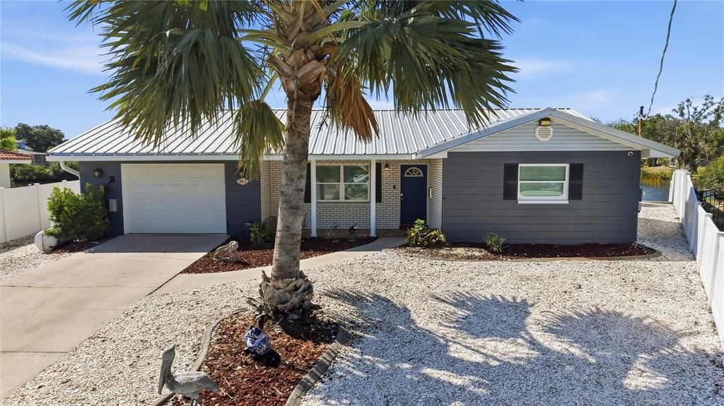 For Sale: $599,999 (3 beds, 2 baths, 1380 Square Feet)