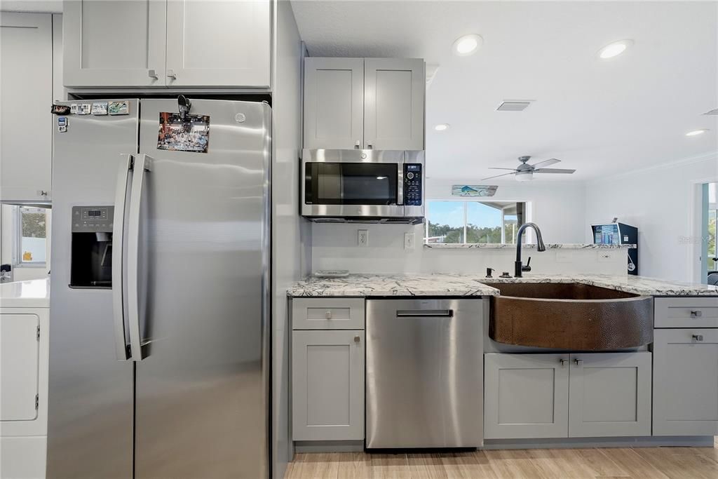 For Sale: $599,999 (3 beds, 2 baths, 1380 Square Feet)