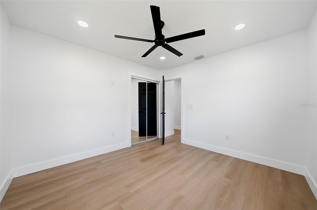 En Venta: $395,000 (3 camas, 2 baños, 1296 Pies cuadrados)