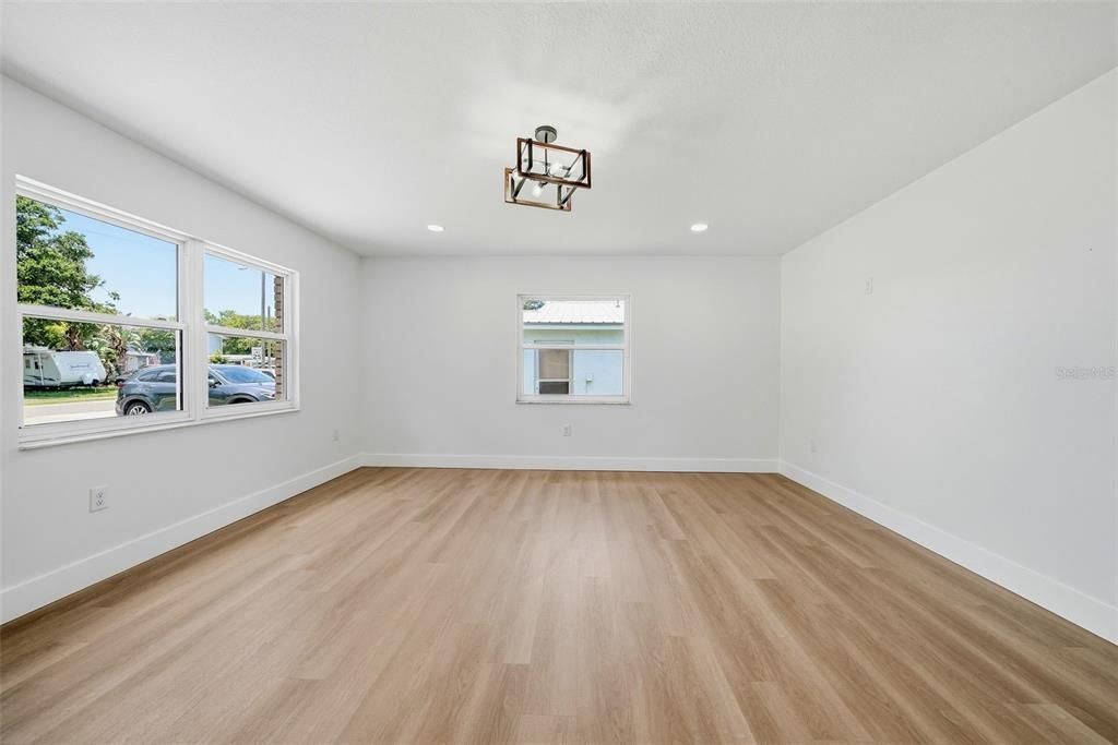 En Venta: $395,000 (3 camas, 2 baños, 1296 Pies cuadrados)