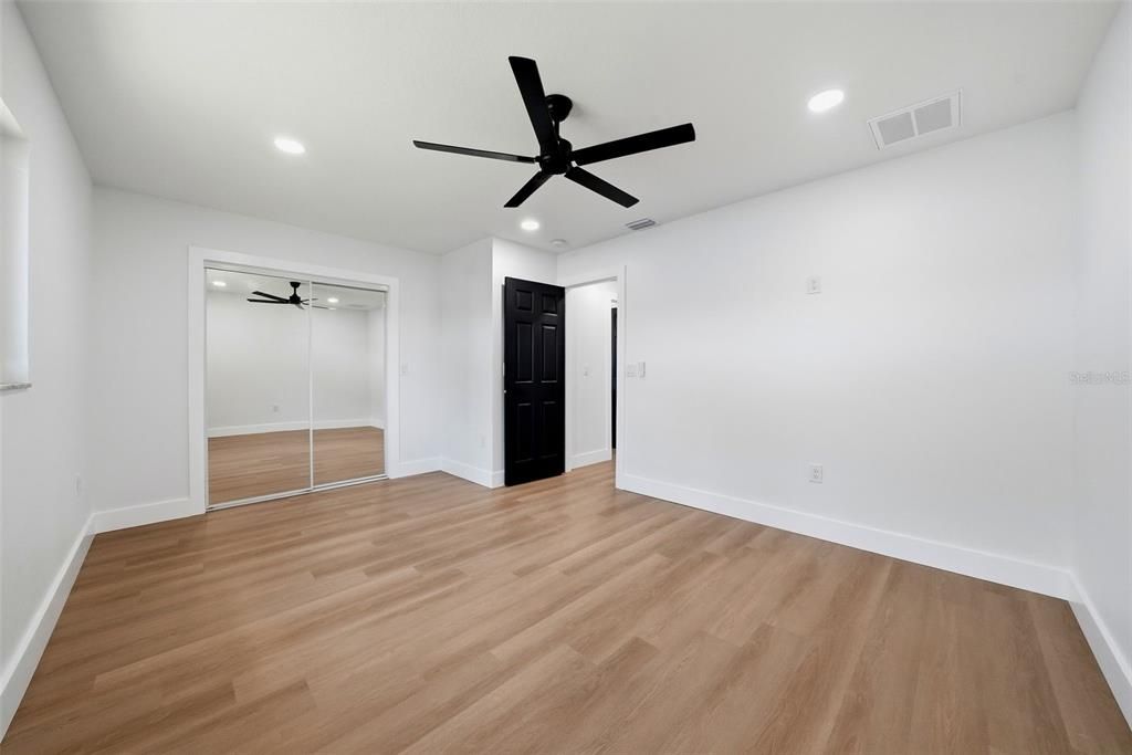 En Venta: $395,000 (3 camas, 2 baños, 1296 Pies cuadrados)