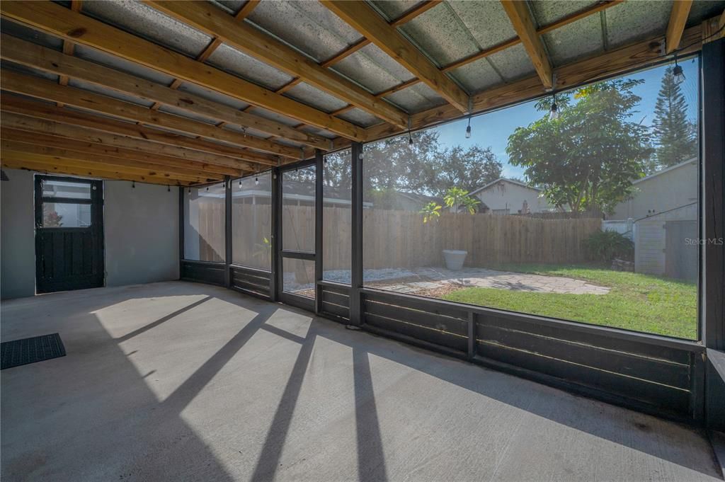 En Venta: $370,000 (3 camas, 2 baños, 1124 Pies cuadrados)