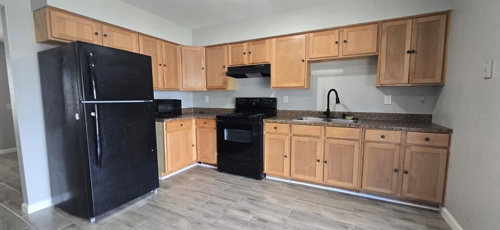 For Rent: $1,475 (2 beds, 1 baths, 780 Square Feet)