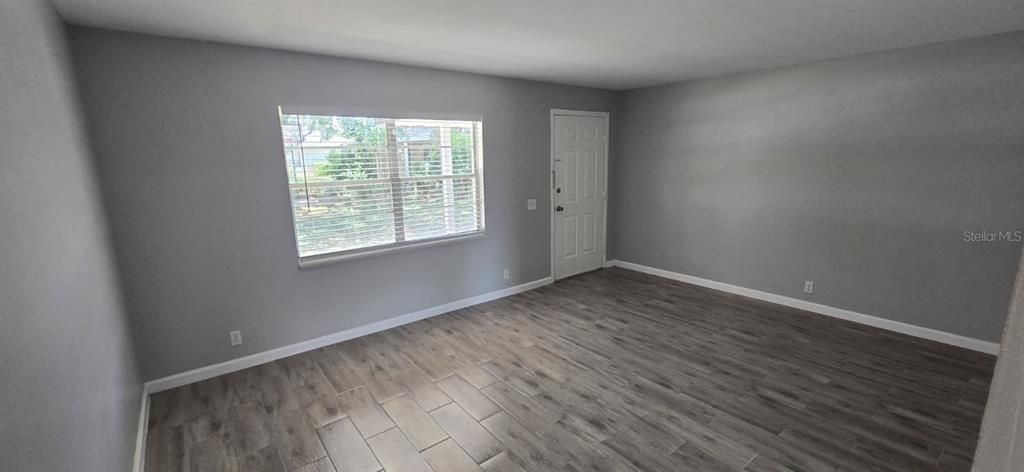 For Rent: $1,475 (2 beds, 1 baths, 780 Square Feet)