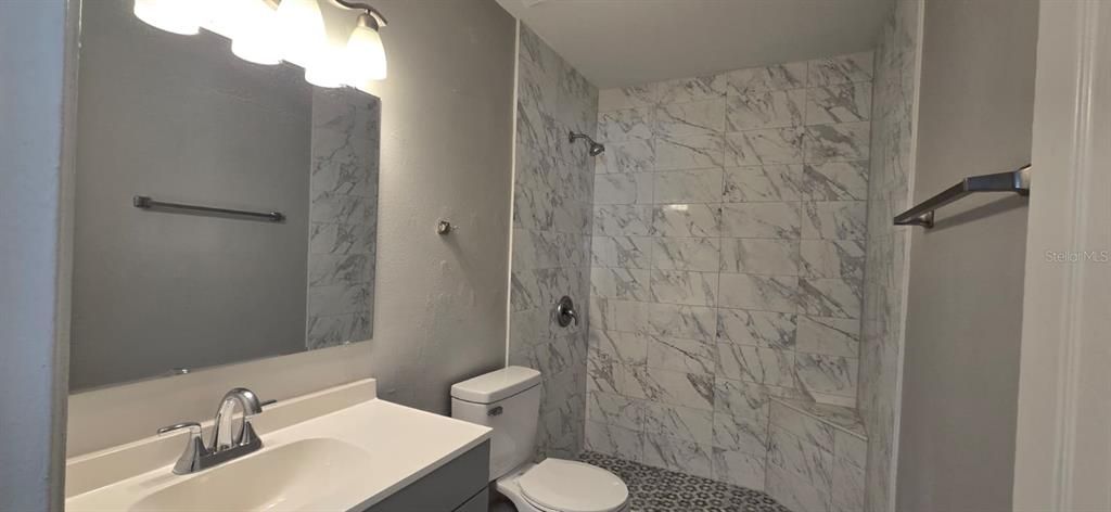 For Rent: $1,475 (2 beds, 1 baths, 780 Square Feet)