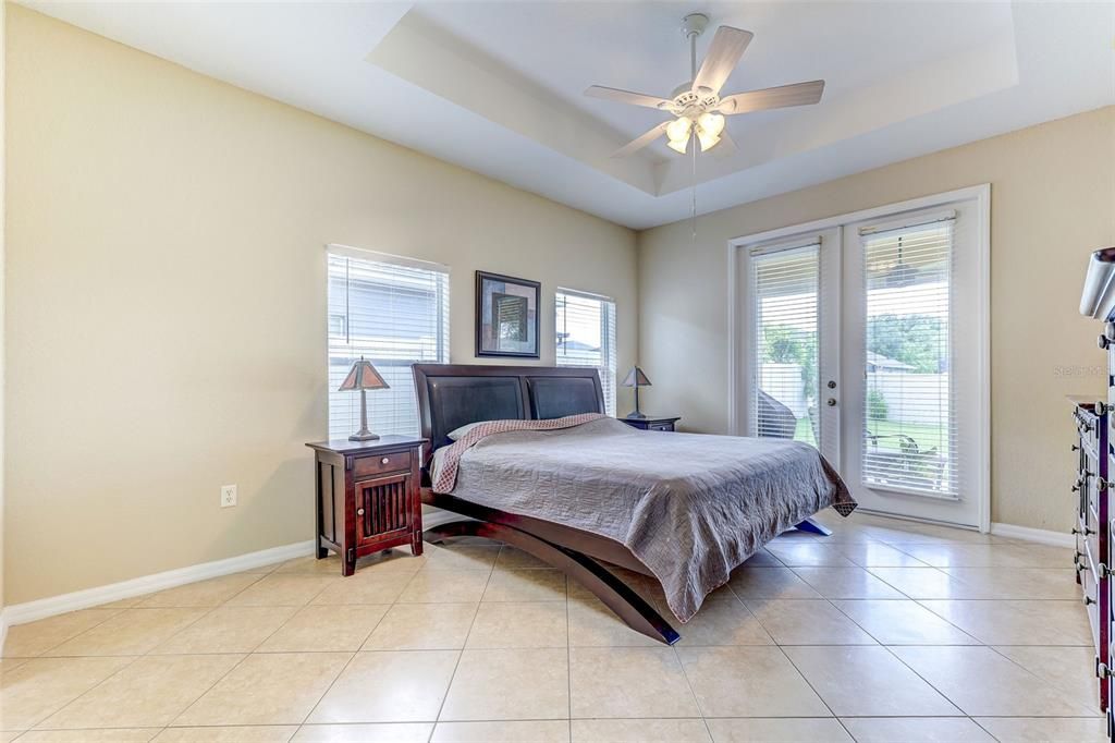 For Sale: $519,900 (3 beds, 2 baths, 1896 Square Feet)
