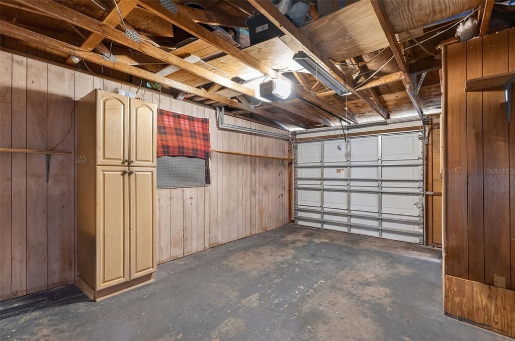 На продажу: $134,900 (2 спален, 1 ванн, 873 Квадратных фут)