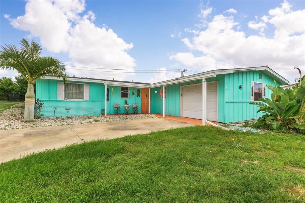 На продажу: $134,900 (2 спален, 1 ванн, 873 Квадратных фут)