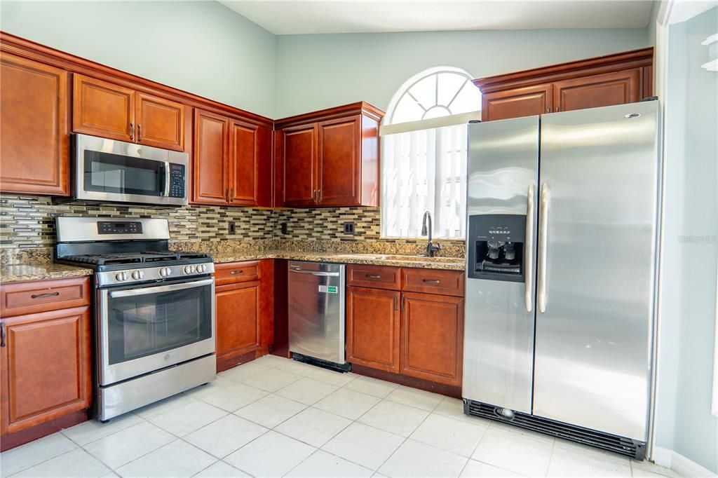 For Rent: $3,250 (4 beds, 3 baths, 1740 Square Feet)