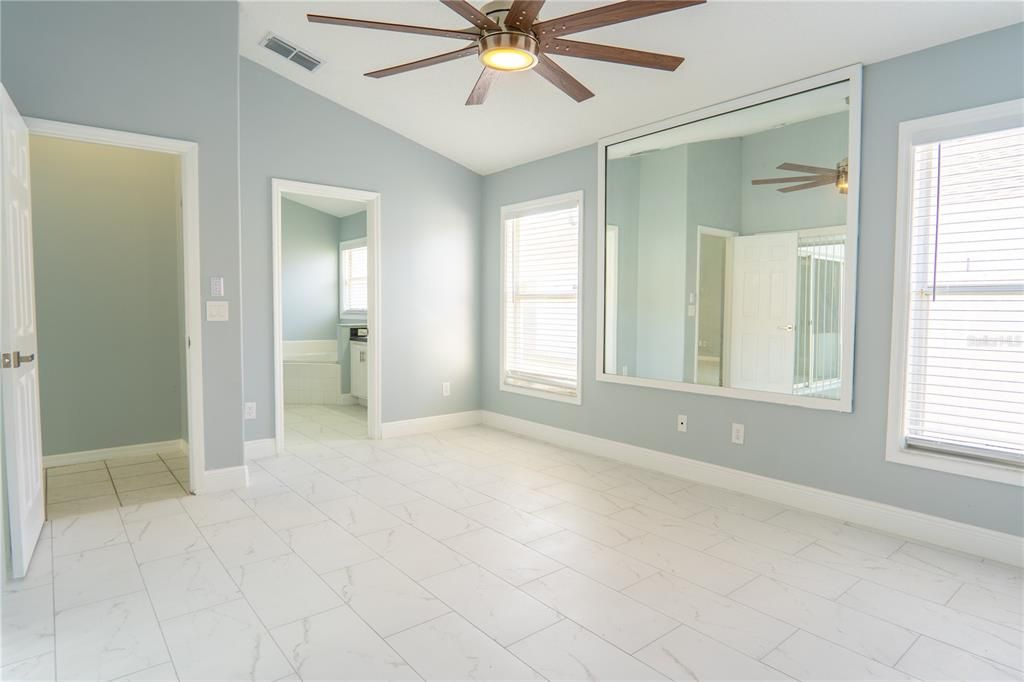For Rent: $3,250 (4 beds, 3 baths, 1740 Square Feet)