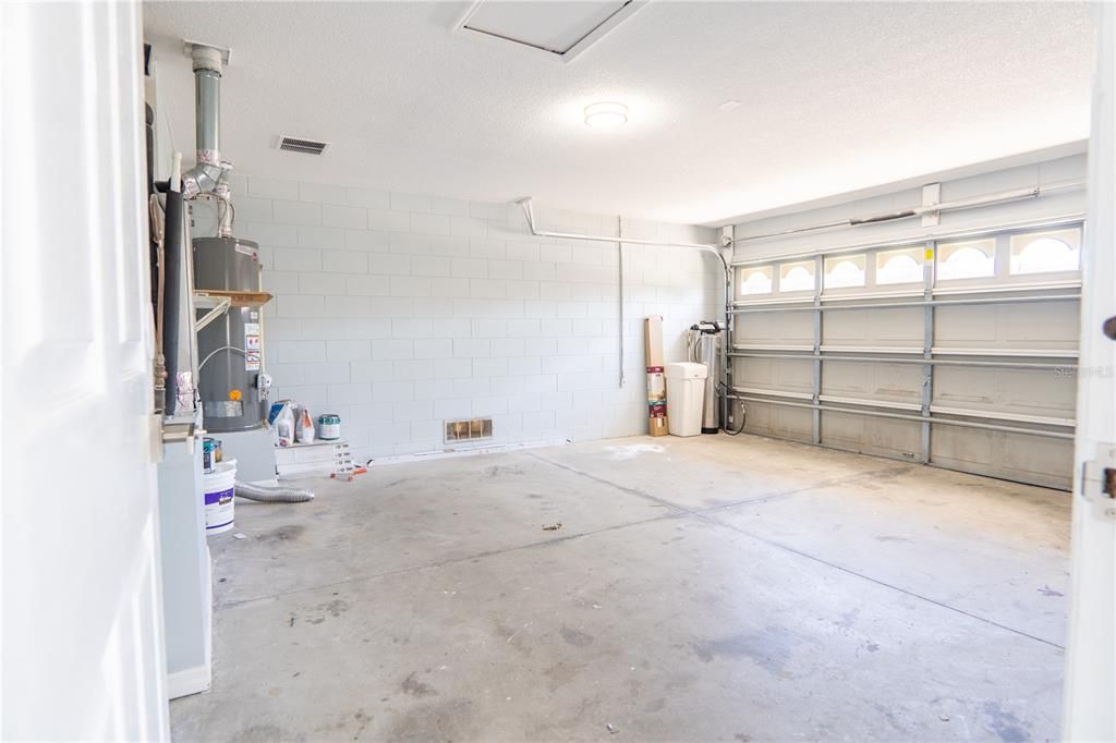 For Rent: $3,250 (4 beds, 3 baths, 1740 Square Feet)