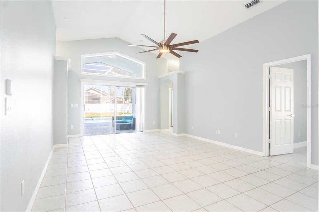 For Rent: $3,250 (4 beds, 3 baths, 1740 Square Feet)