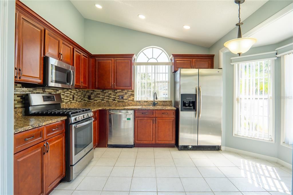 For Rent: $3,250 (4 beds, 3 baths, 1740 Square Feet)