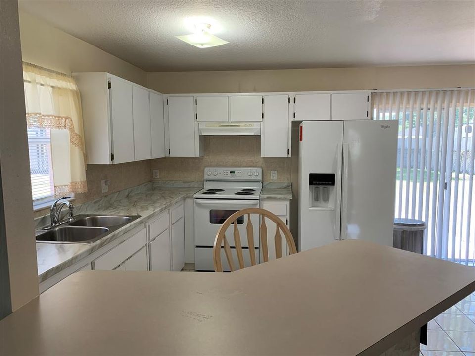 For Sale: $310,000 (3 beds, 2 baths, 1200 Square Feet)