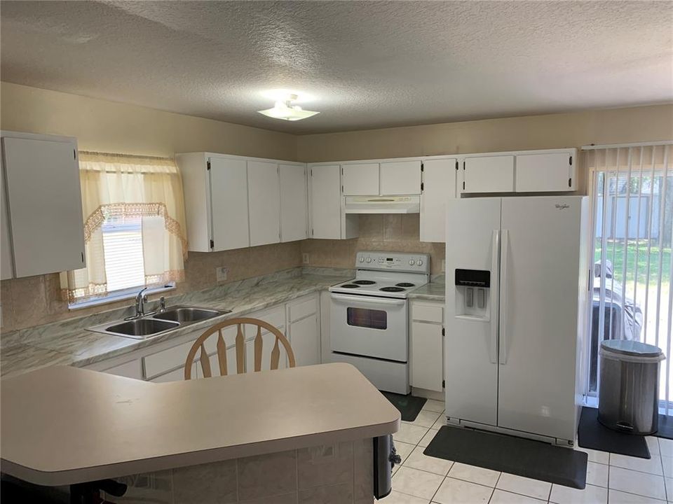 For Sale: $310,000 (3 beds, 2 baths, 1200 Square Feet)