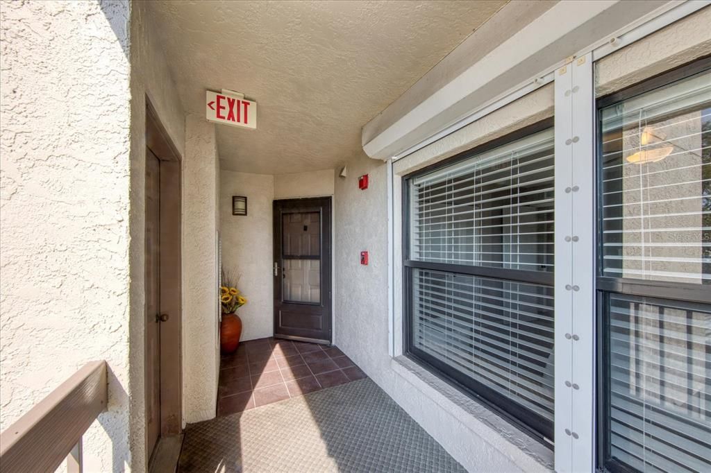 For Sale: $399,900 (2 beds, 2 baths, 1250 Square Feet)