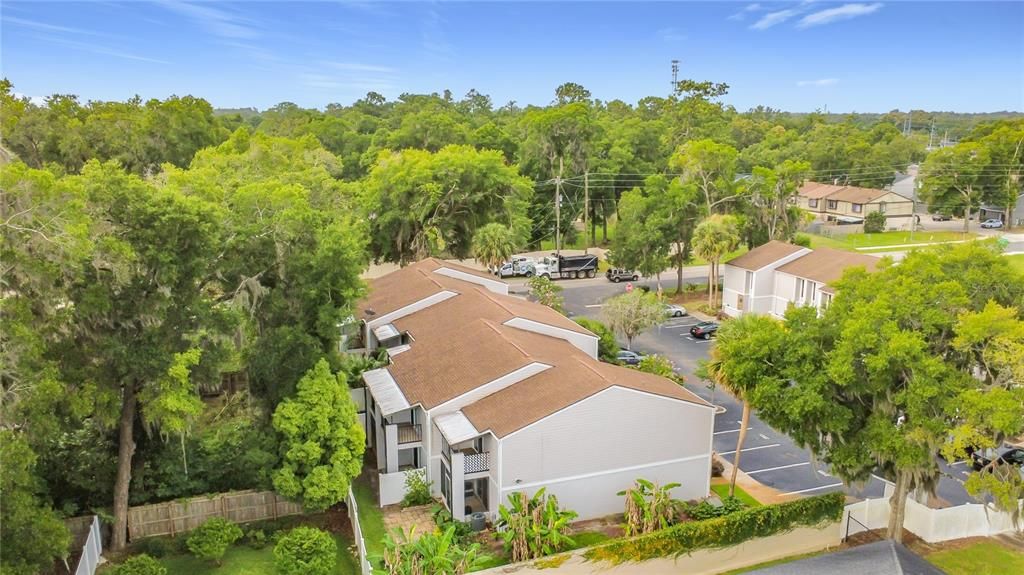 For Rent: $1,300 (2 beds, 1 baths, 1260 Square Feet)