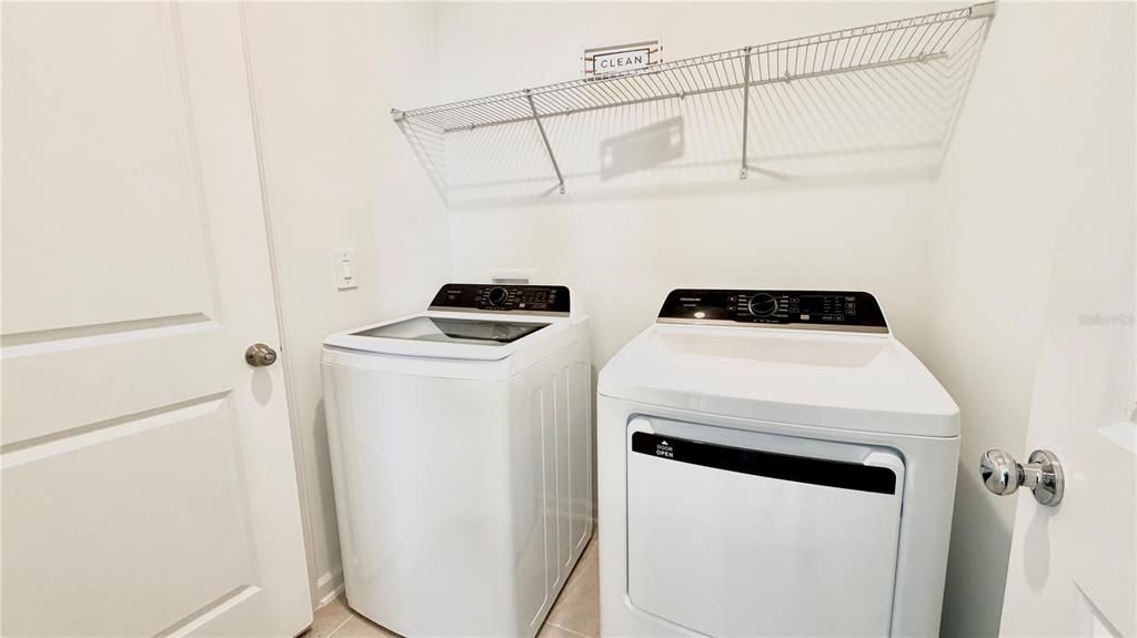 В аренду: $2,400 (5 спален, 2 ванн, 2326 Квадратных фут)