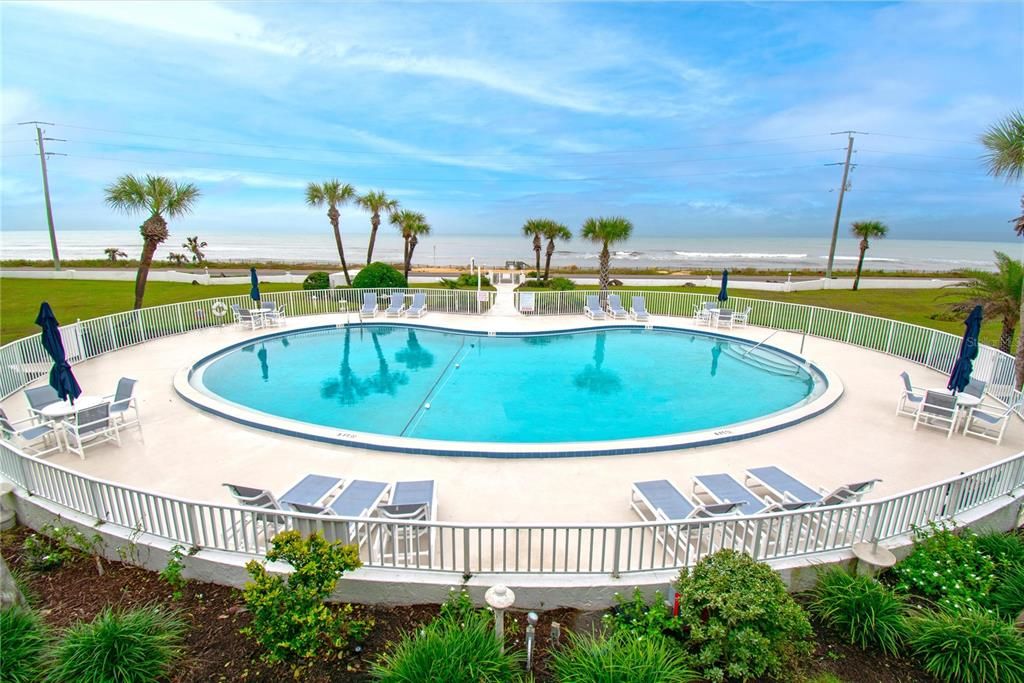 For Sale: $398,000 (2 beds, 2 baths, 1107 Square Feet)