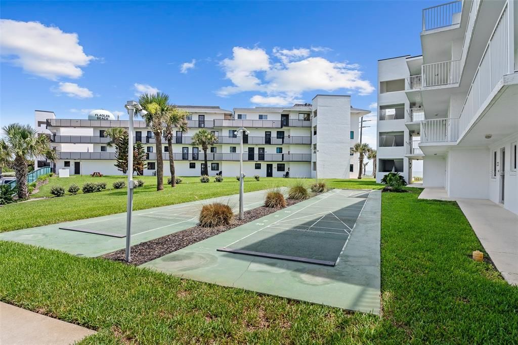 For Sale: $398,000 (2 beds, 2 baths, 1107 Square Feet)