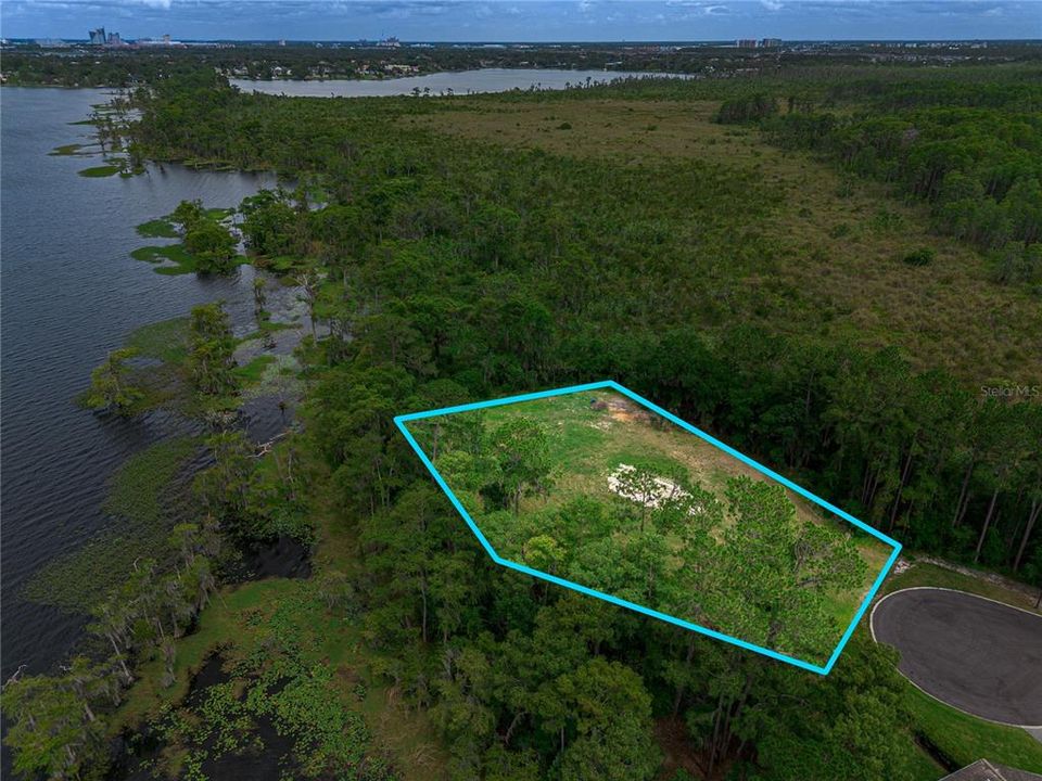 For Sale: $2,300,000 (1.52 acres)
