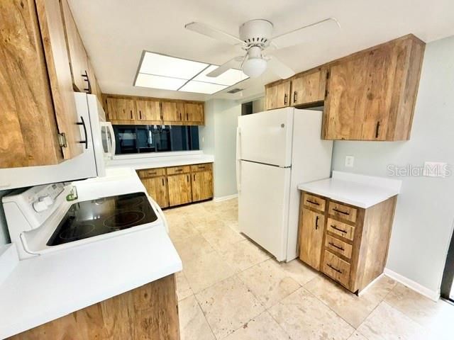 En Renta: $2,095 (2 camas, 2 baños, 1296 Pies cuadrados)