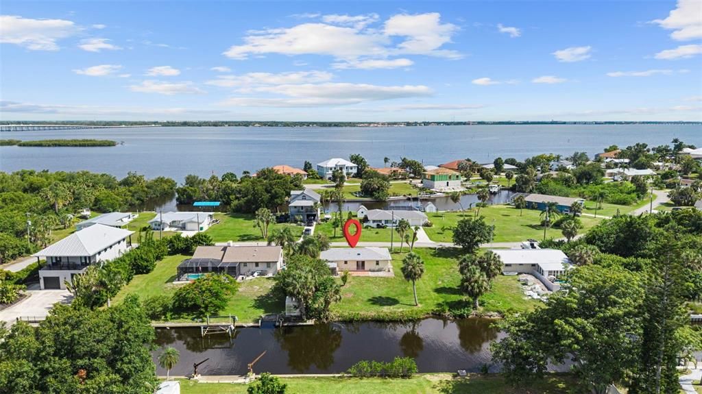 For Sale: $345,000 (3 beds, 2 baths, 1170 Square Feet)