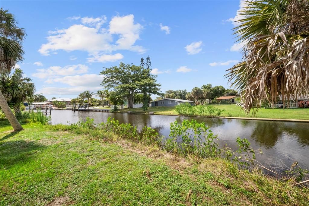 For Sale: $345,000 (3 beds, 2 baths, 1170 Square Feet)