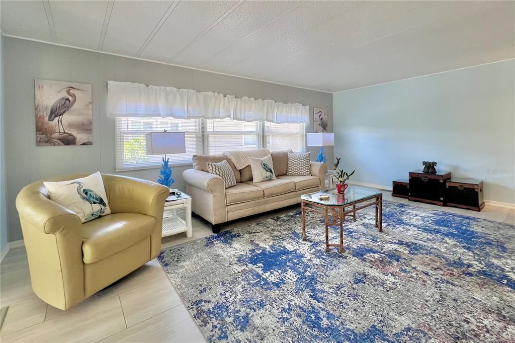 For Sale: $199,000 (2 beds, 2 baths, 1232 Square Feet)