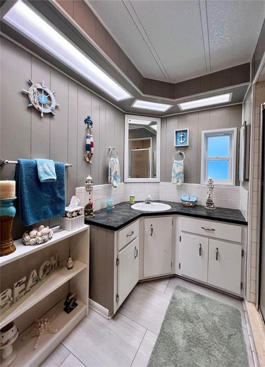 For Sale: $199,000 (2 beds, 2 baths, 1232 Square Feet)