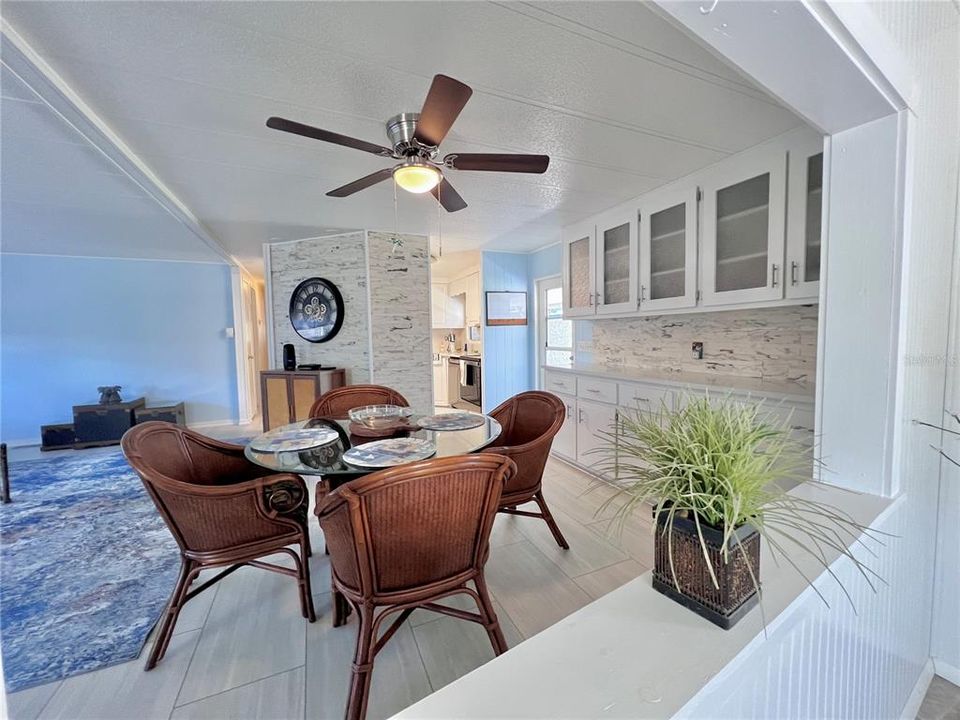 For Sale: $199,000 (2 beds, 2 baths, 1232 Square Feet)